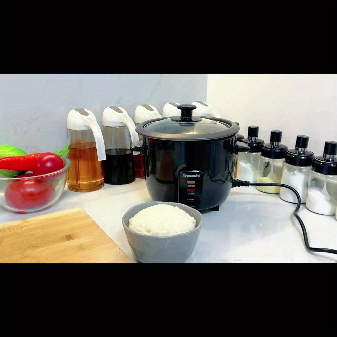 A Rice Cooker Featuring a Detachable Nonstick Pot, It Also Functions As a Yogurt Maker with an Automatic Keep Warm Feature. It Has a Large Capacity of 6 Cups When Cooked (1.5 Quarts) And 3 Cups When Uncooked. This One-Touch Operation Grain Cooker Se